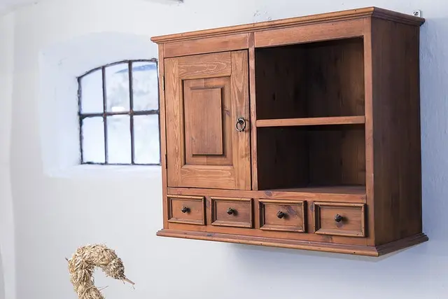 Les astuces pour organiser une armoire en petit logement
