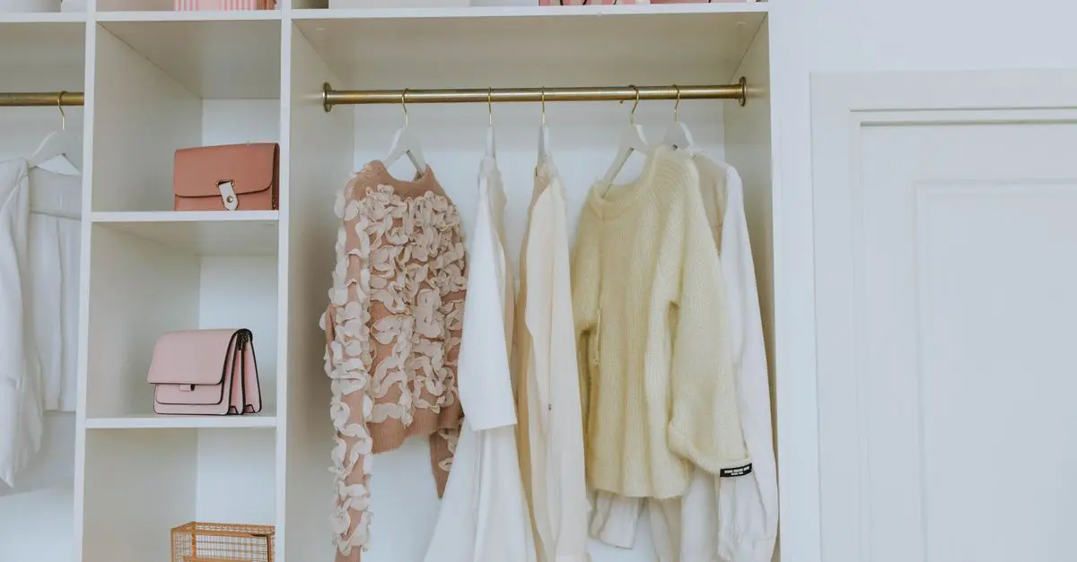 Comment correctement aménager votre armoire pour gagner de l'espace