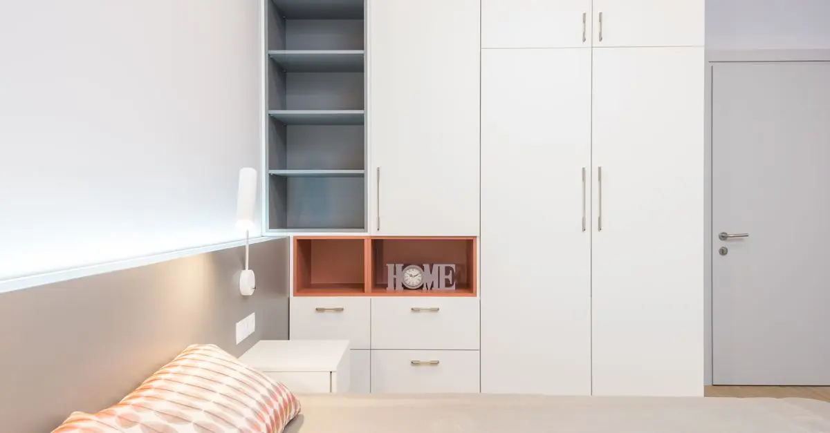 Comment entretenir durablement votre armoire en bois