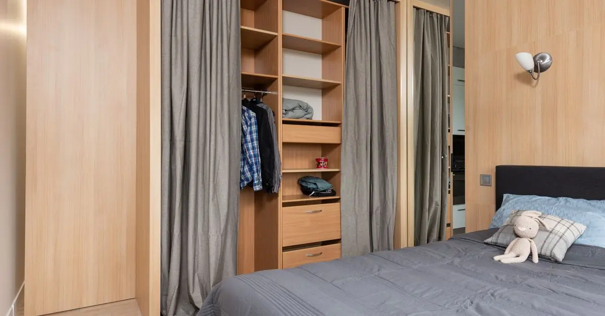 Comment choisir une armoire pour un petit espace : guide pratique